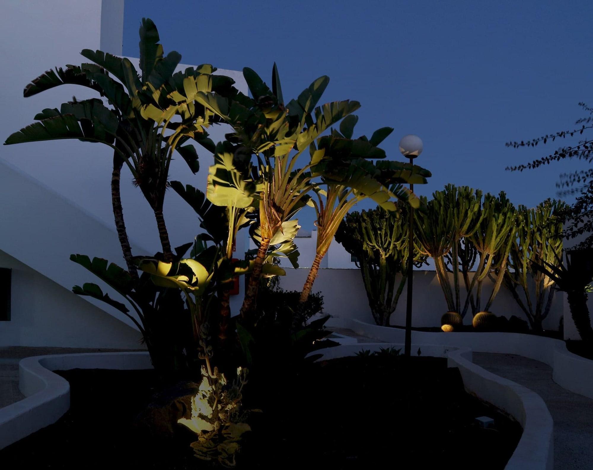 Apartamentos El Guarapo Costa Teguise Kültér fotó