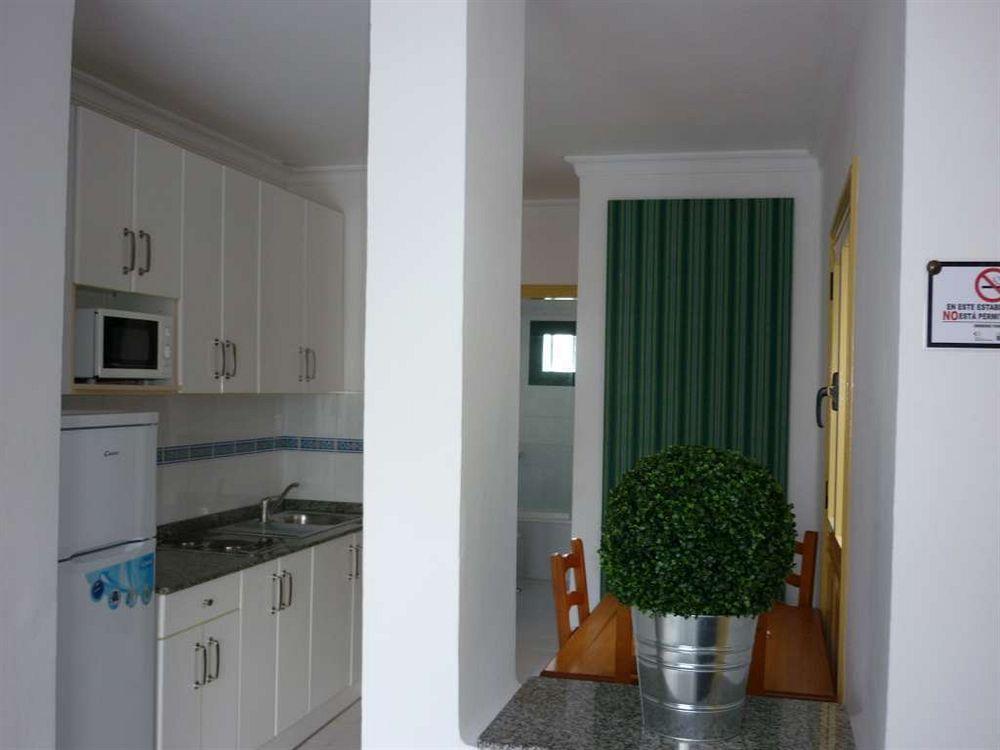 Apartamentos El Guarapo Costa Teguise Kültér fotó