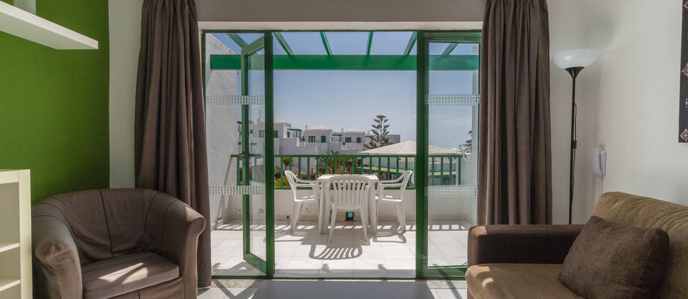 Apartamentos El Guarapo Costa Teguise Kültér fotó